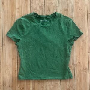 Abercrombie & Fitch Green Short Sleeve Tee, Small